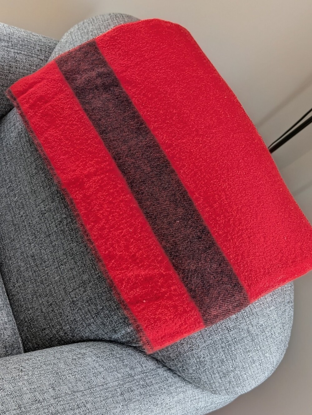 Vintage Horn Bros. pure wool Red And Black blanket